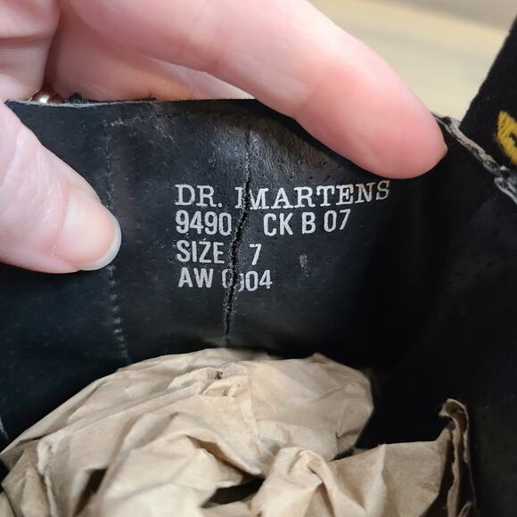 VTG Doc Dr Martens DMs Pink Snake Skin Pattern UK 7 Combat Moto Boots England - Picture 2 of 15